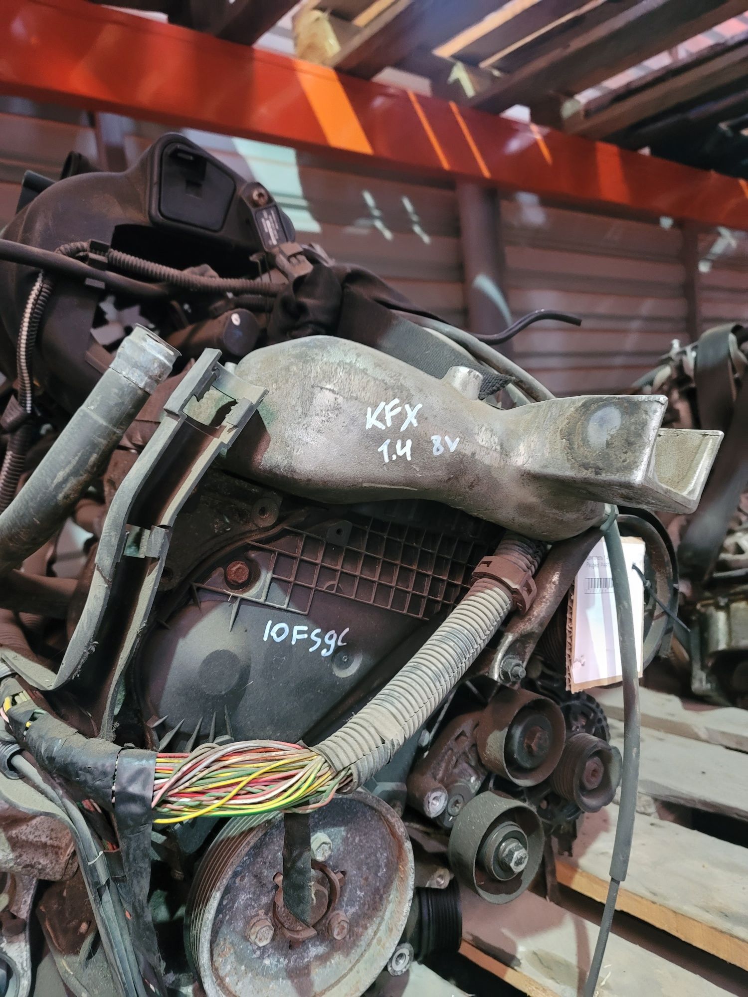 Двигун Peugeot 206 1.4 8v KFX 10FS9C , бензин 1.4