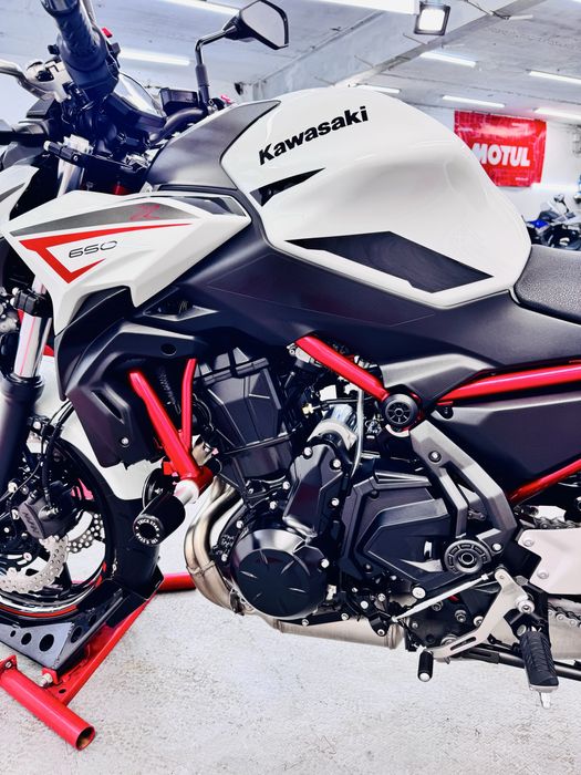 Мотоцикл Kawasaki Z650 2022 рік в оригіналі з Японії