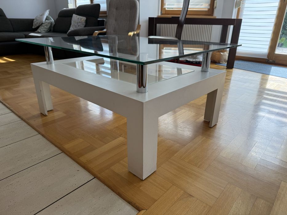 Stolik kawowy z szybą