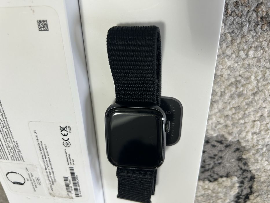 Apple Watch  SE 44mm