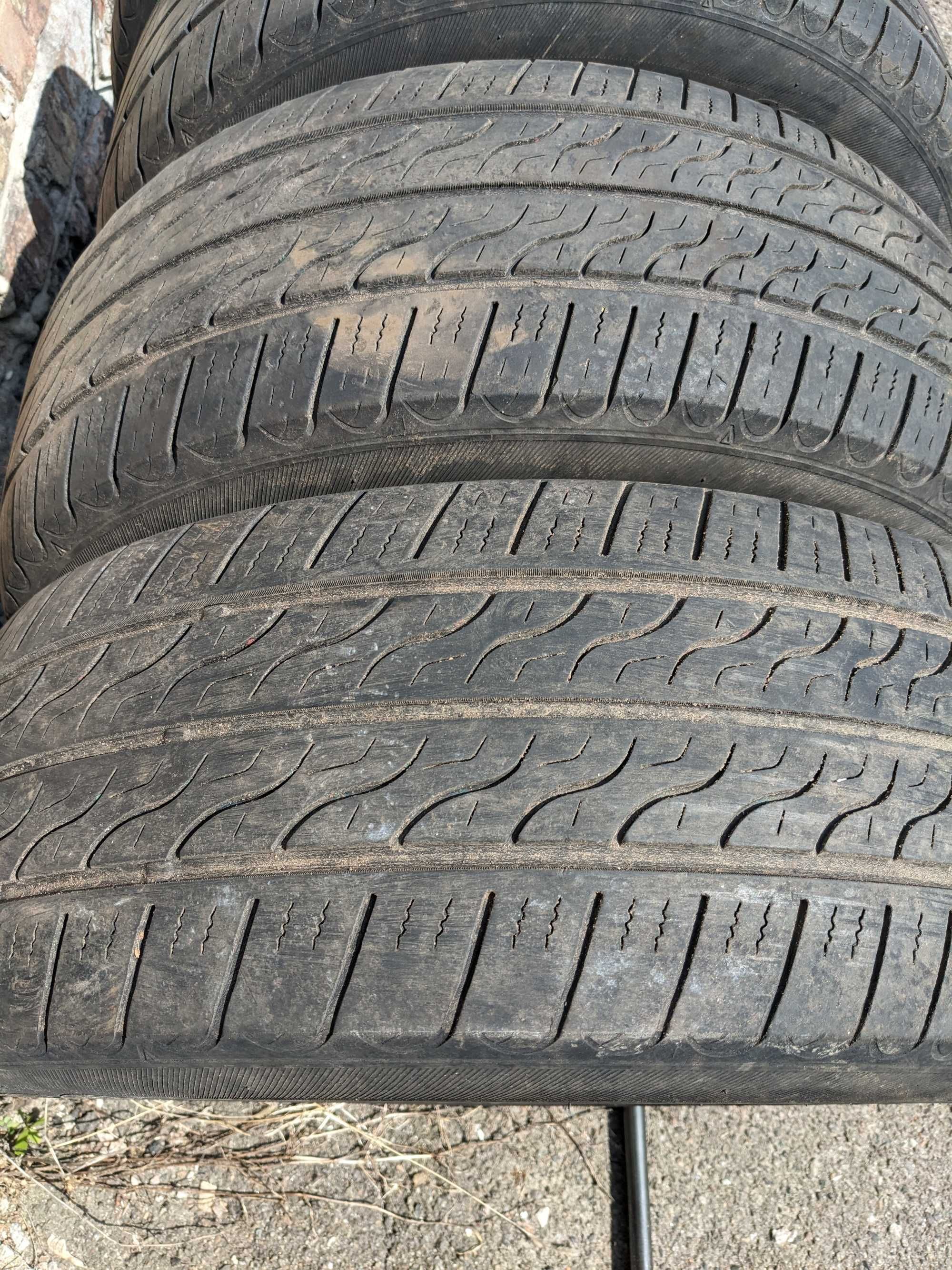 Колеса 215/60 R15 94H гума не нова