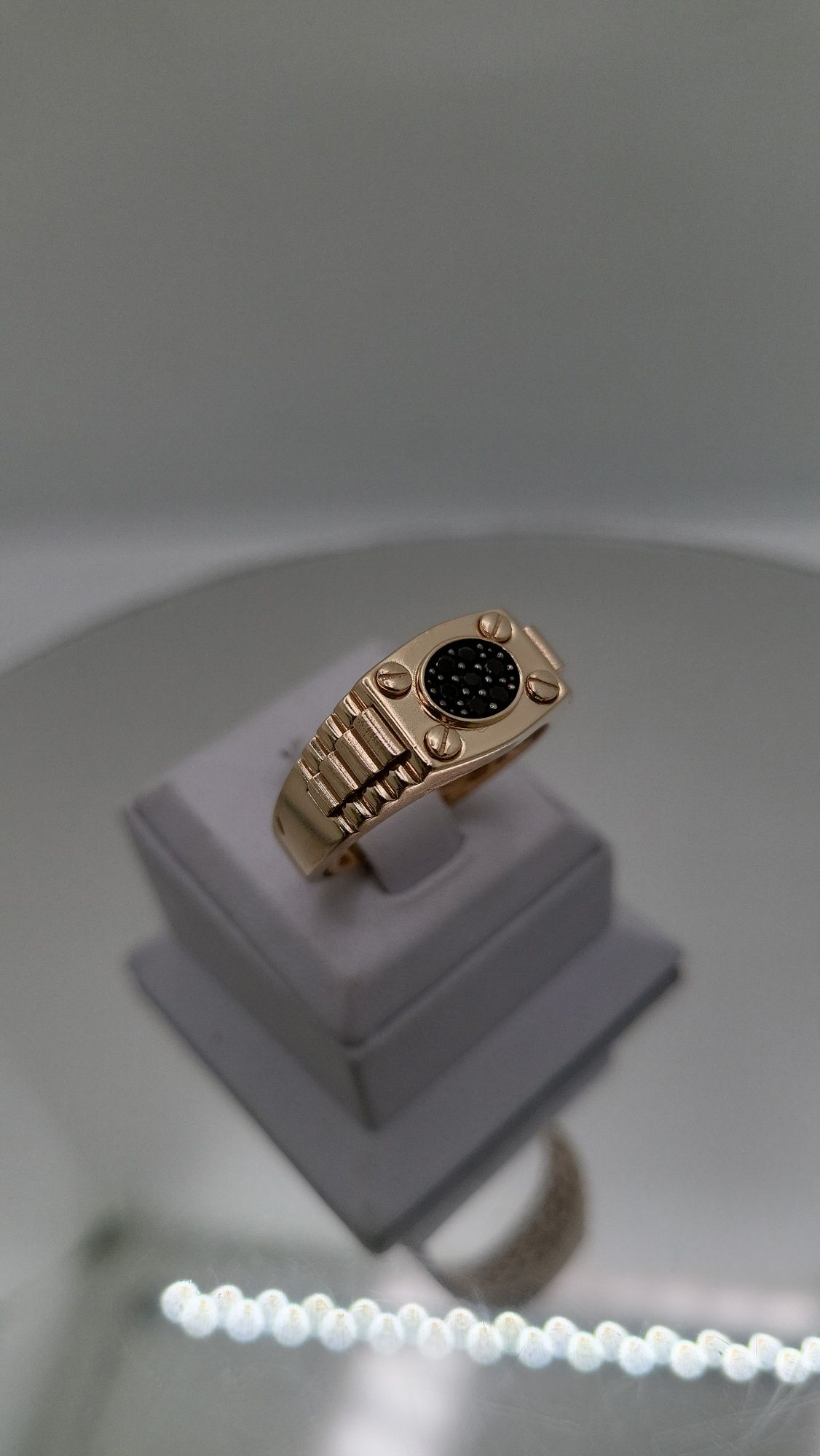 Золотий перстень 585