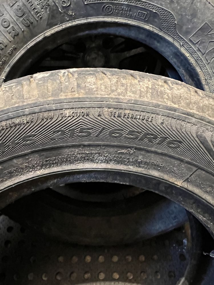 Goodyear 215/65 R16