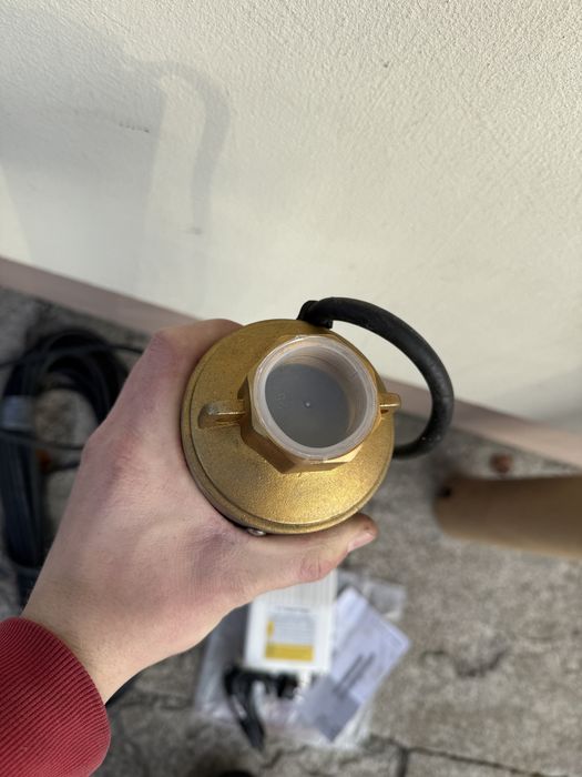 Насос для свердловин глубинный скважинный насос Trotec TDP 5500 E