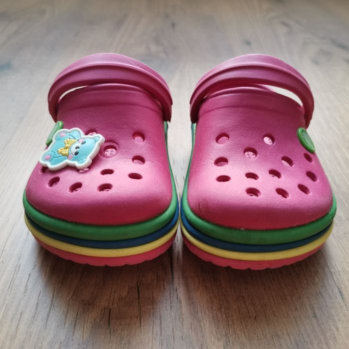 Crocs para CRIANÇA tamanho 8-9US