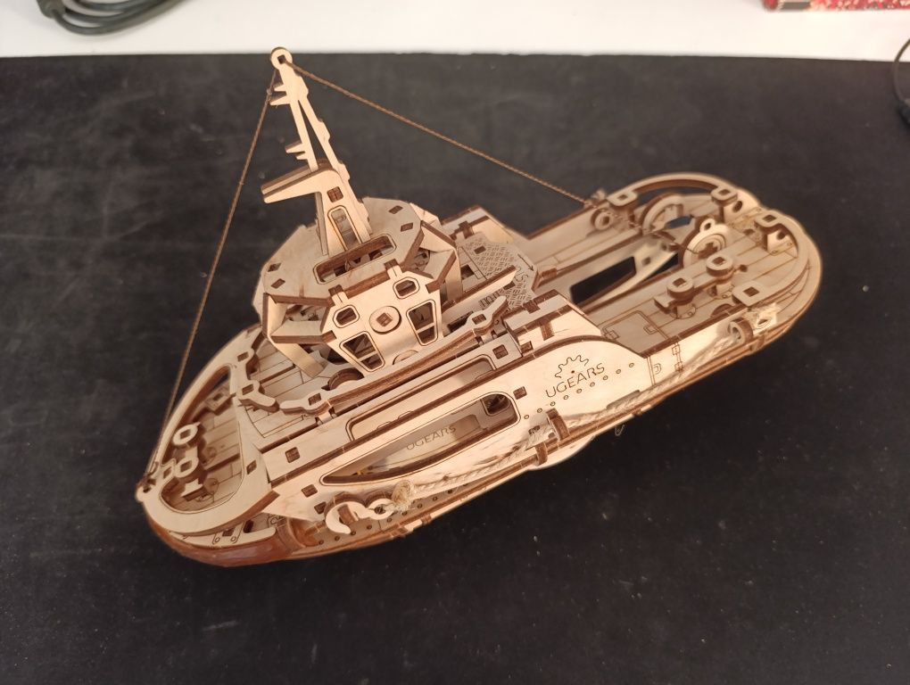 Holowniki U Gears statek model mechaniczny