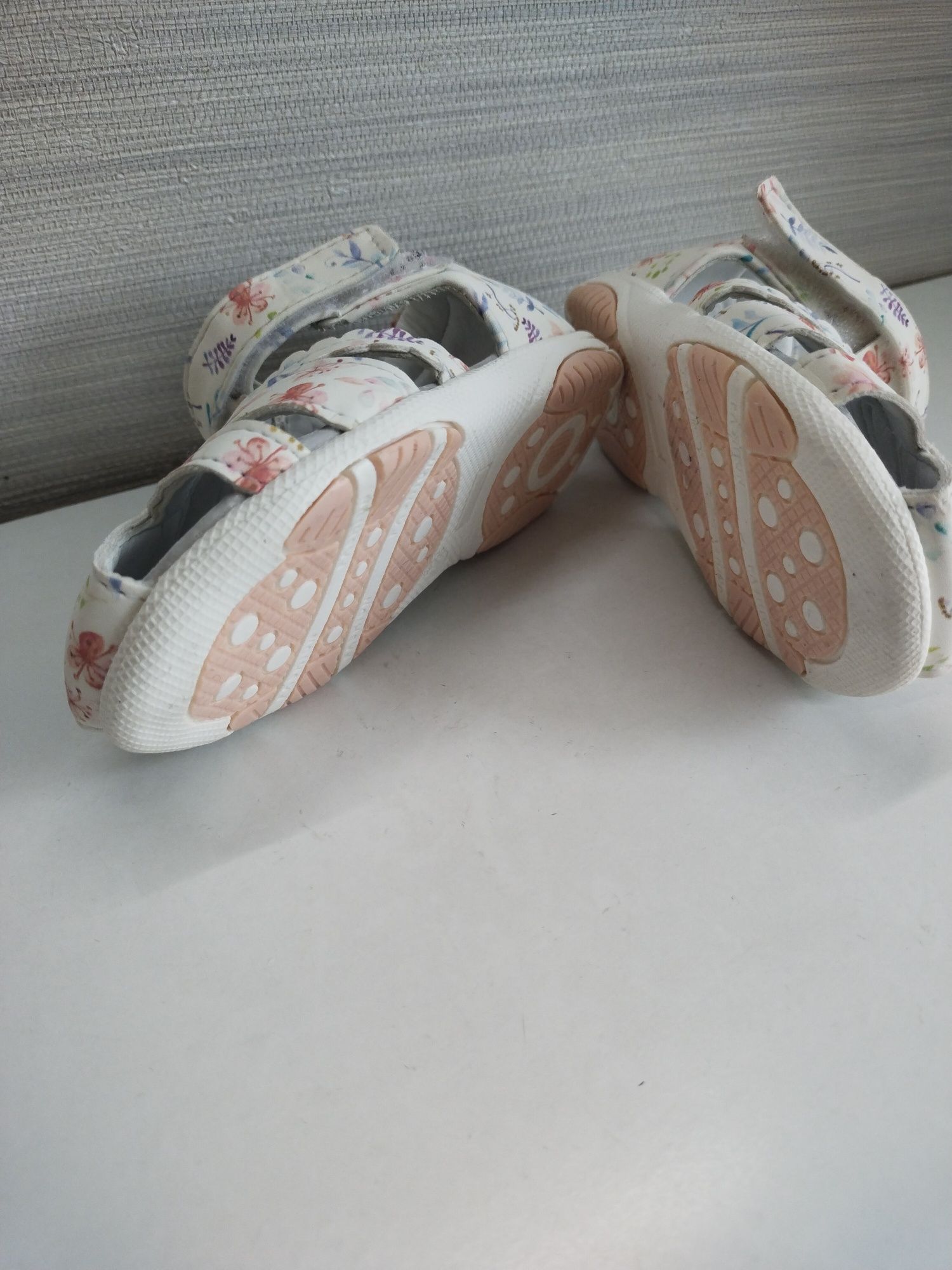 Ортопедичні сандалі,босоніжки для дівчинки