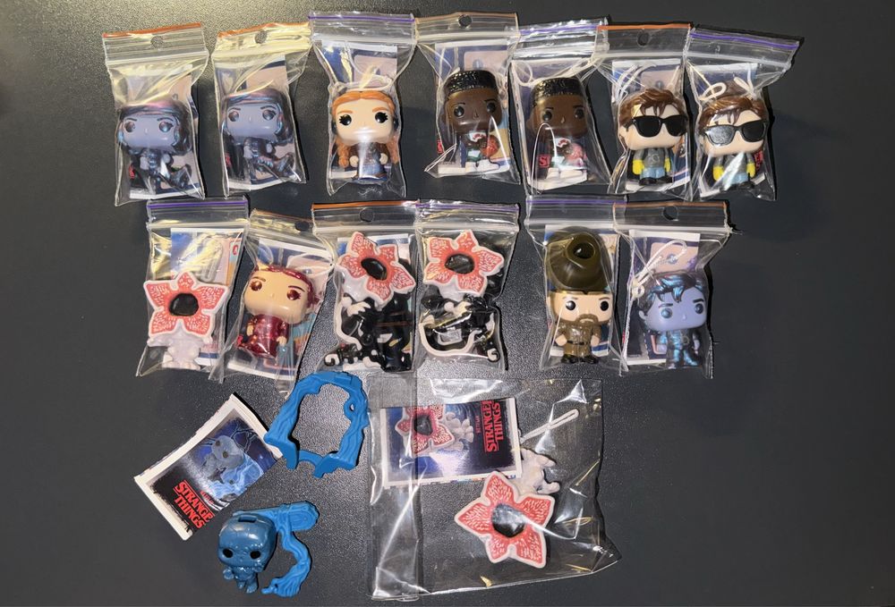 Фігурки Kinder Joy Дивні дива