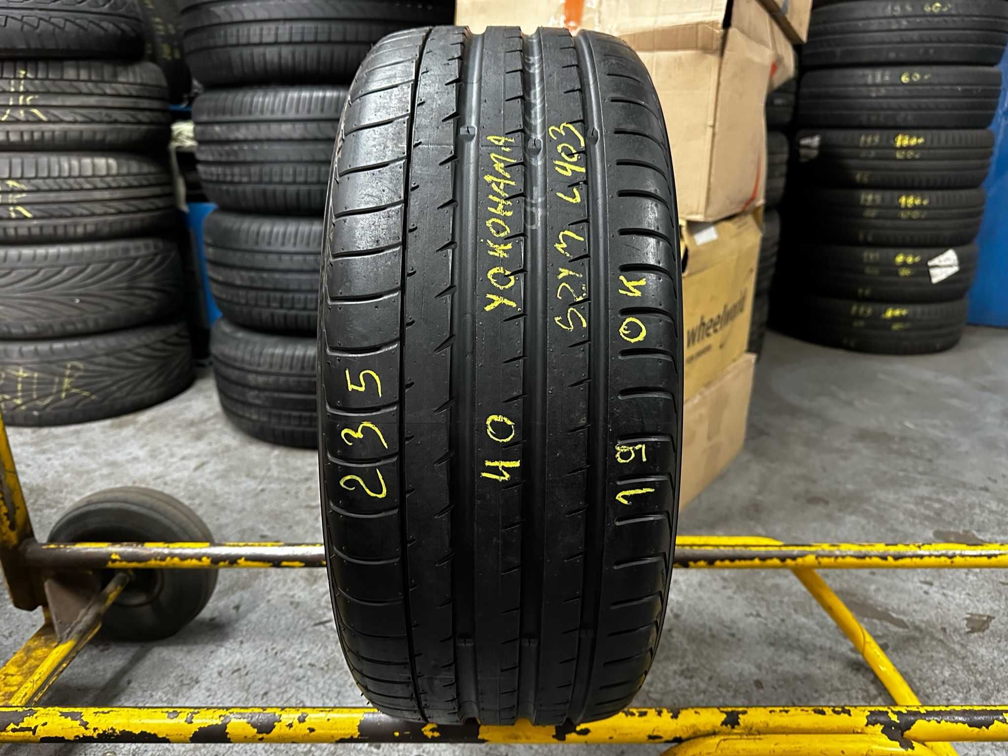 1X Opona Letnia 235/40R19 92Y YOKOHAMA ADVAN SPORT V105 N0 NOWA 6.5MM