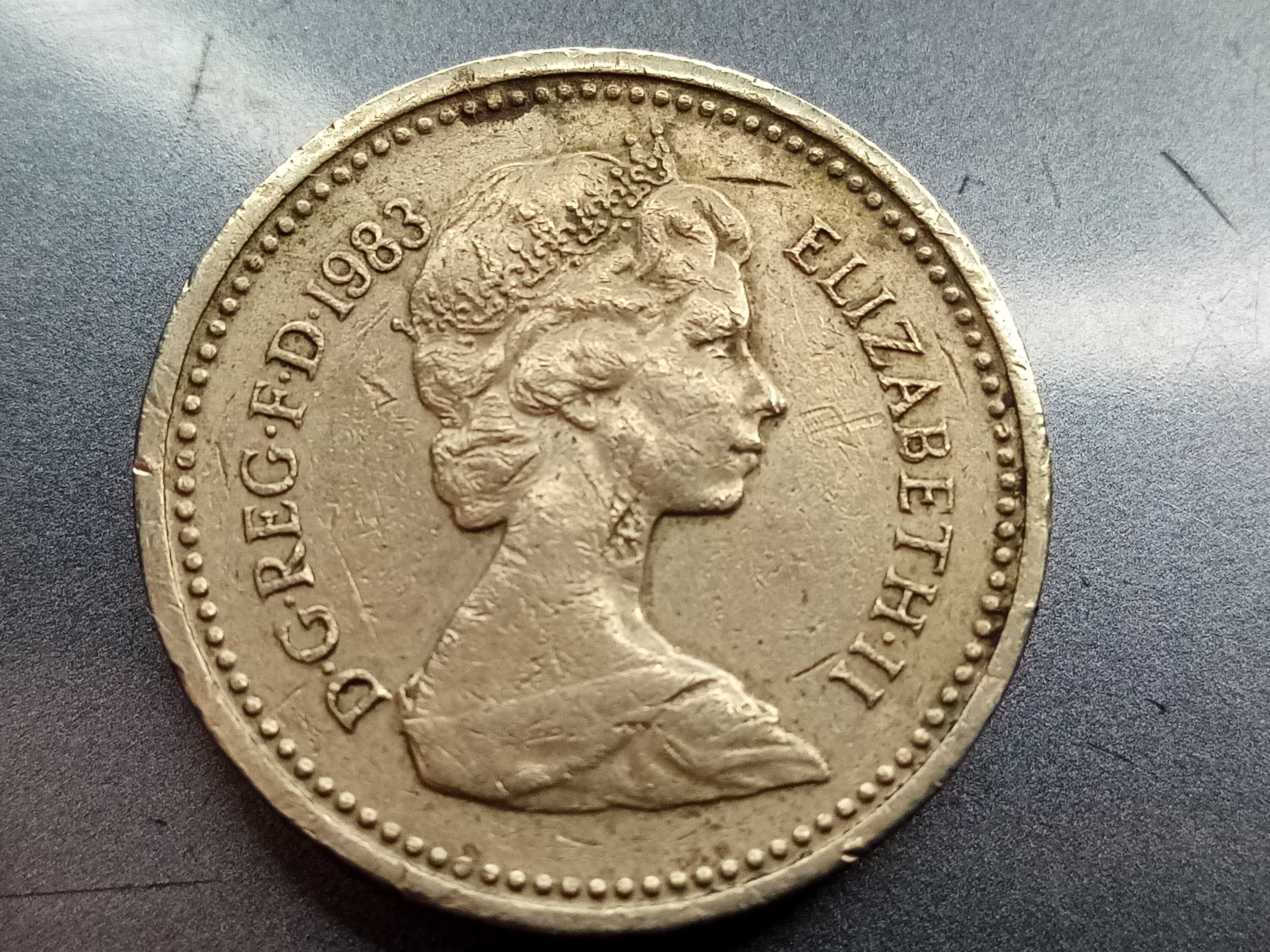 Moeda Rara one pound 1983 ELIZABETH II