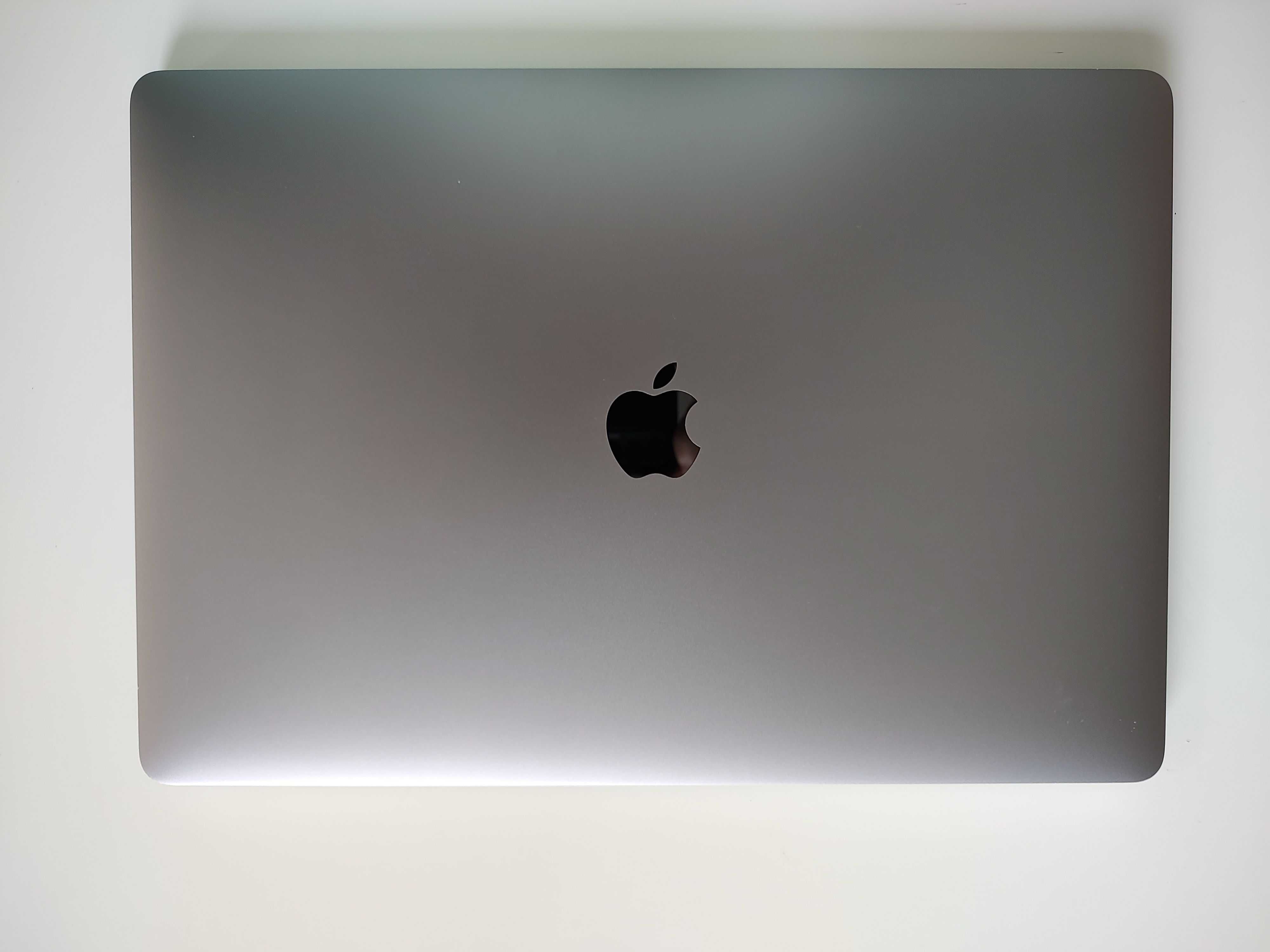 MacBook Pro (Retina, 15-inch, Mid 2018)