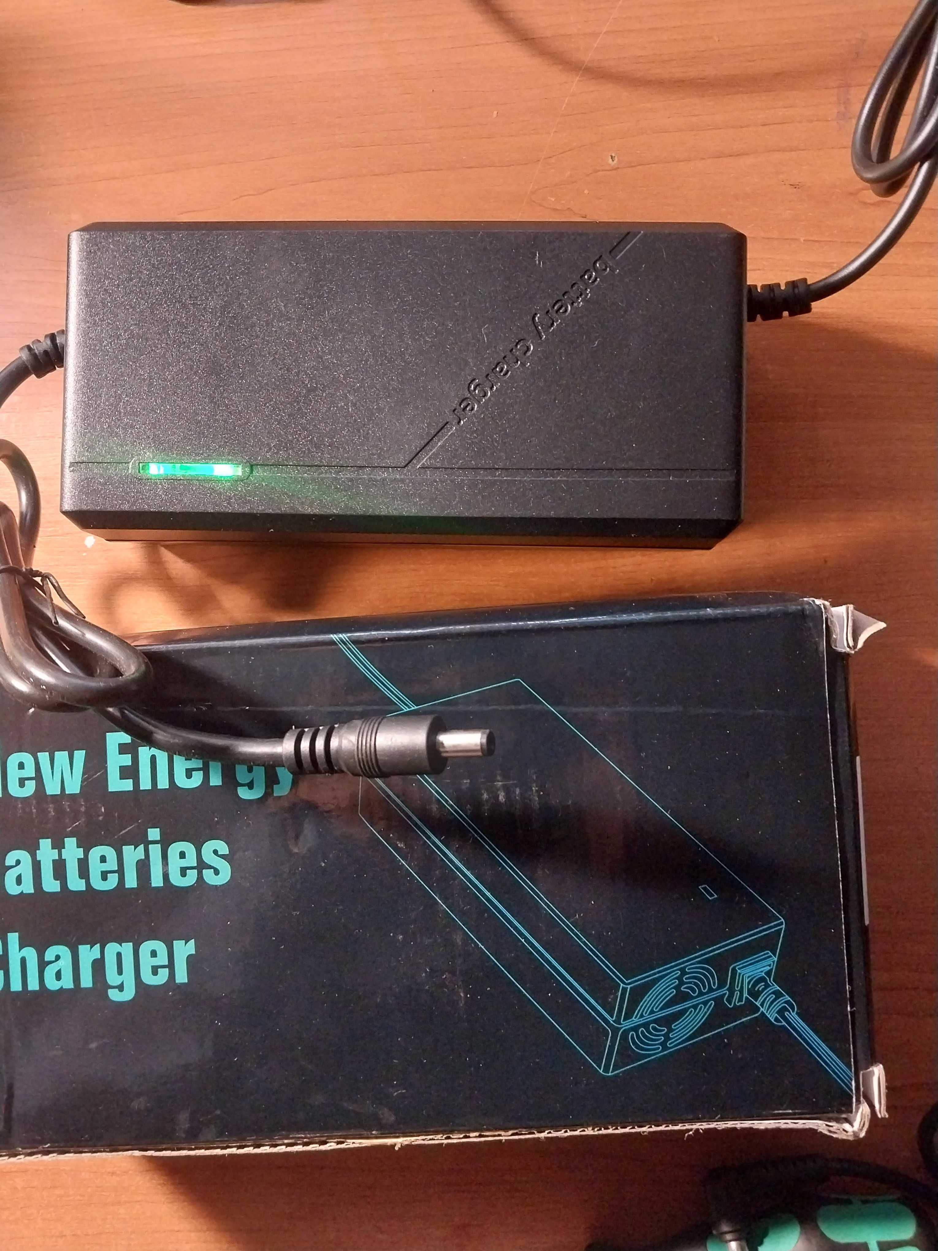 Блок живлення, зарядное 3S 12.6V/10A