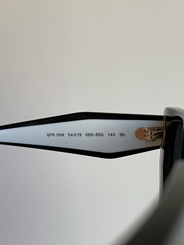 Сонцезахисні окуляри Prada, нові, оригінал
