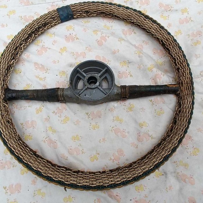 Руль ВАЗ-2103,2106, Москвич 403, 407.Не новодел.