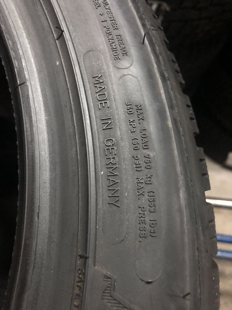 235/45/18 R18 Dunlop SP Winter Sport 5 4шт нові зима