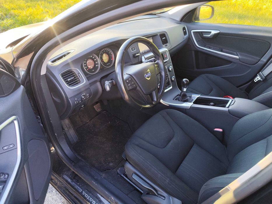 Volvo V60 2011r 1.6 Benzyna T3 manualna