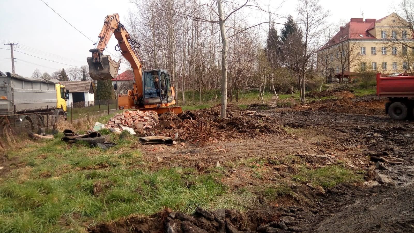 Wyburzenia Rozbiórki usługi koparką  wykopy młot wyburzeniowy gruz