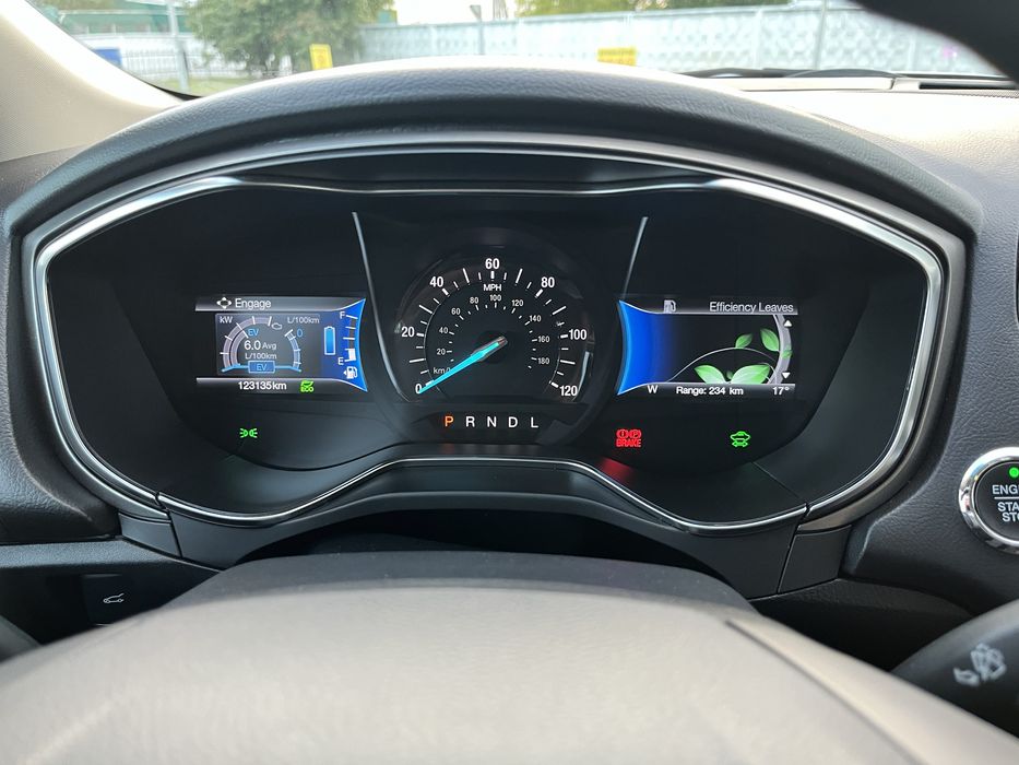 Ford Fusion гібрид