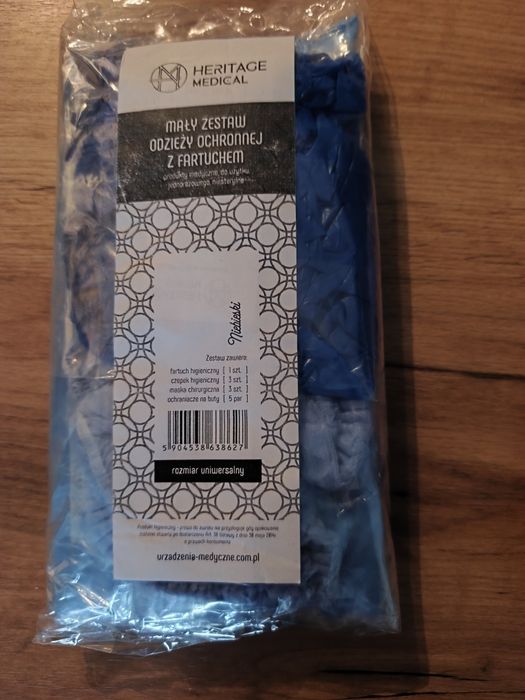 Nowe komplety odzieży ochronnej