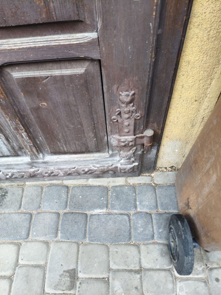 Brama garażowa typu wrota