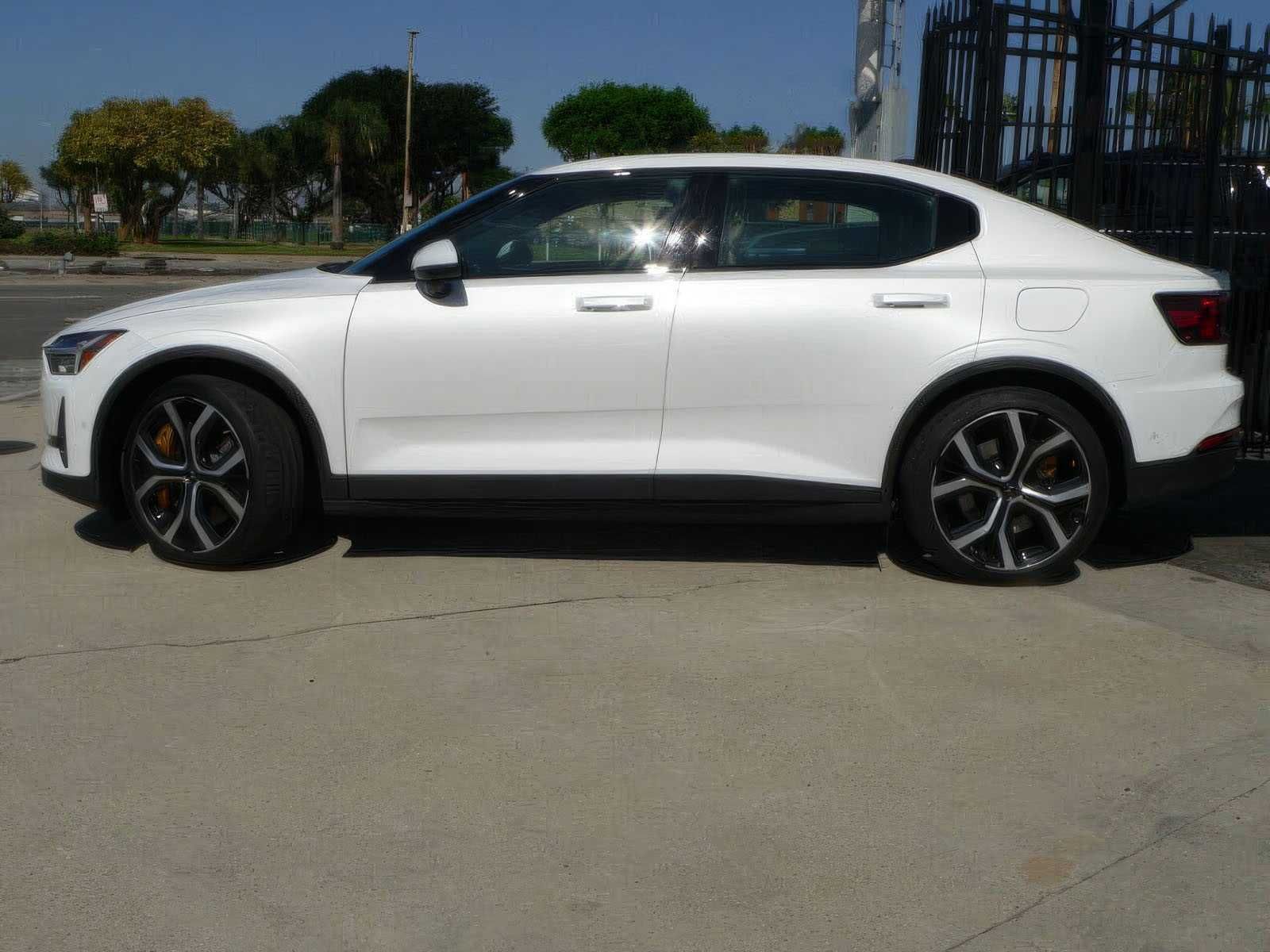 2022 Polestar 2 Long Range Dual Motor
