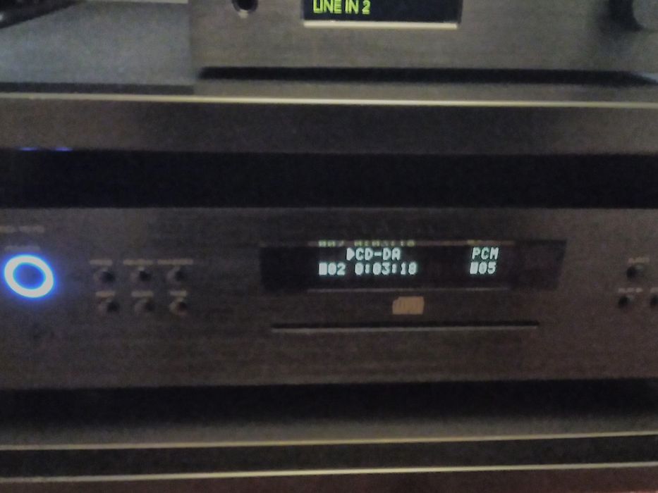 ROTEL CD Player / Brand New with Remote Control64564397005187124