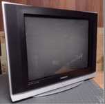 Великий телевізор SAMSUNG SLIM FIT TV.