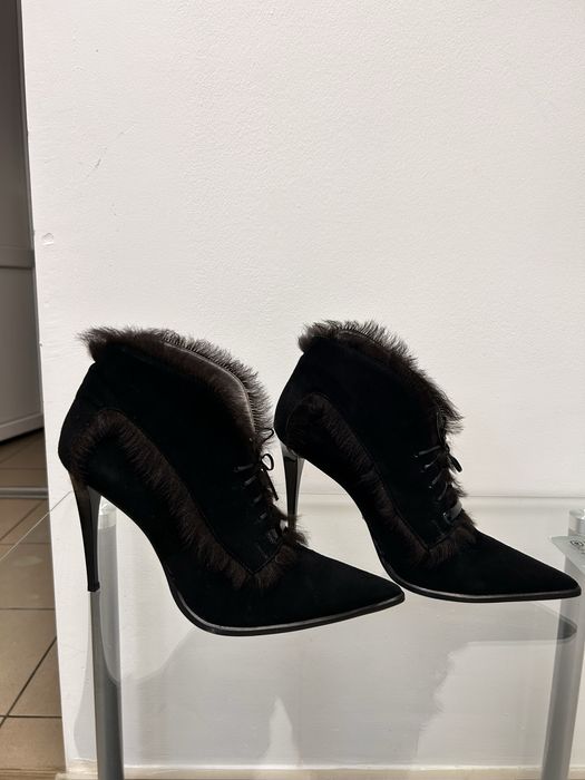 Ботильйони на каблуку Італія, жіночі ботильйони