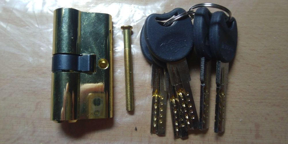 Замок врезной FUARO 900 3MR