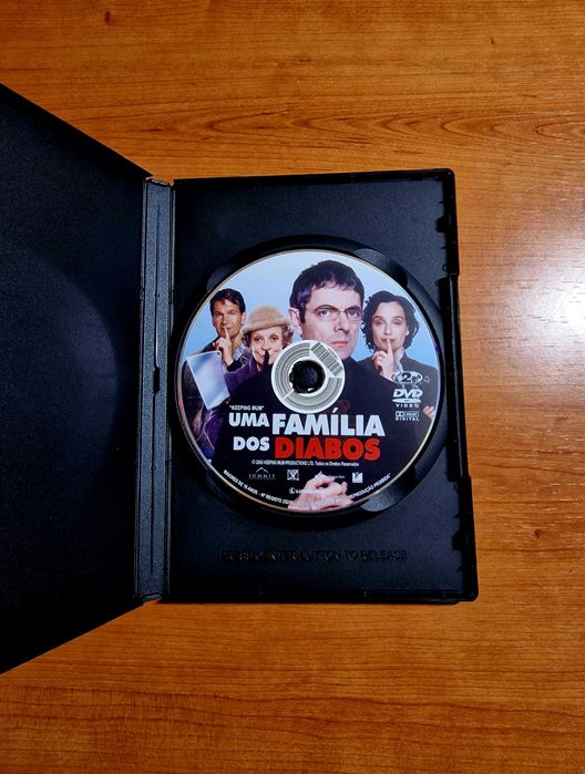 UMA FAMÍLIA DOS DIABOS (Rowan Atkinson/Maggie Smith/Patrick Swayze)
