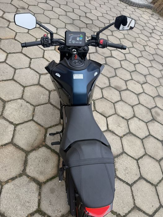 Ktm duke 125  2024