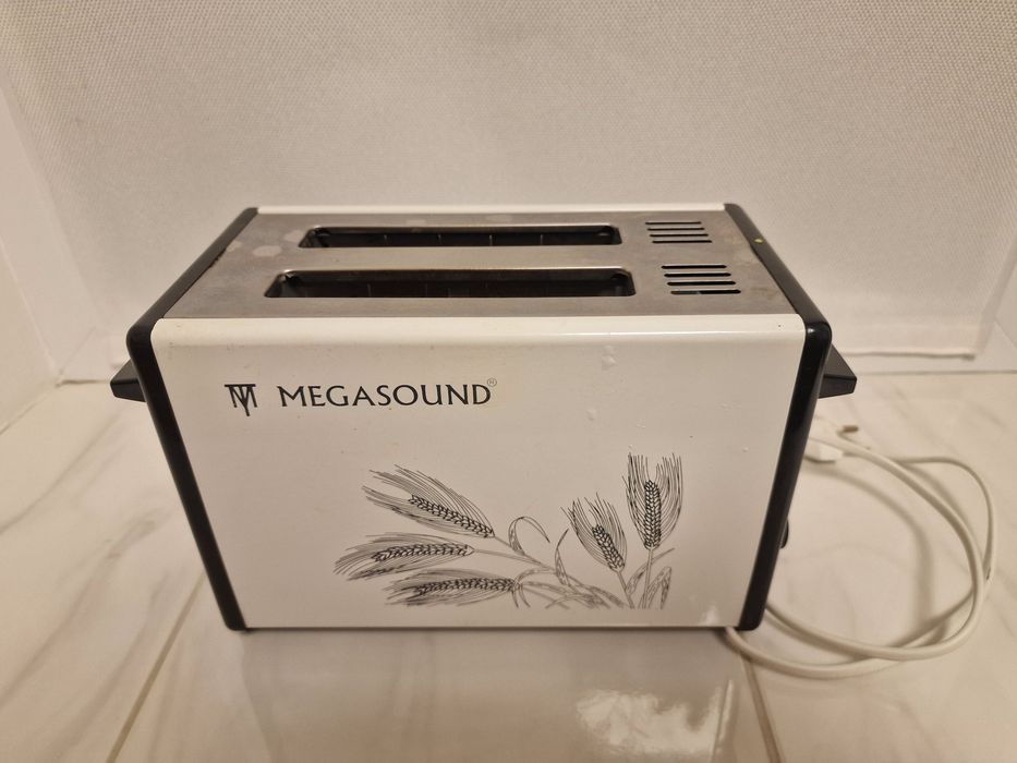 Компактний тостер Megasound