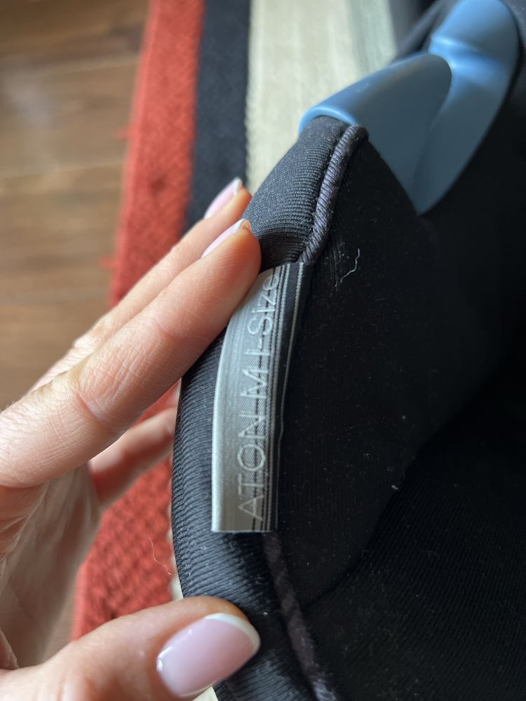 Fotelik samochodowy z bazą Cybex Aton M-i Size