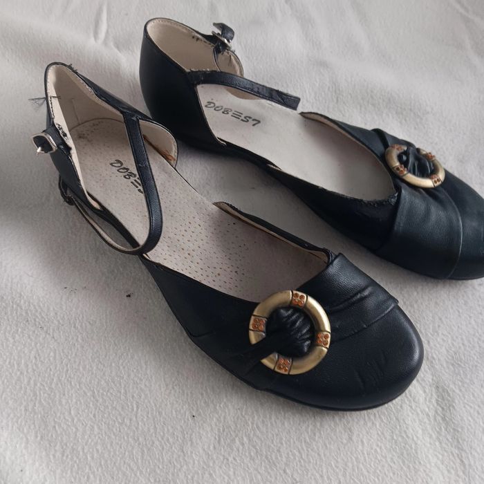Sapatos pretos para senhora