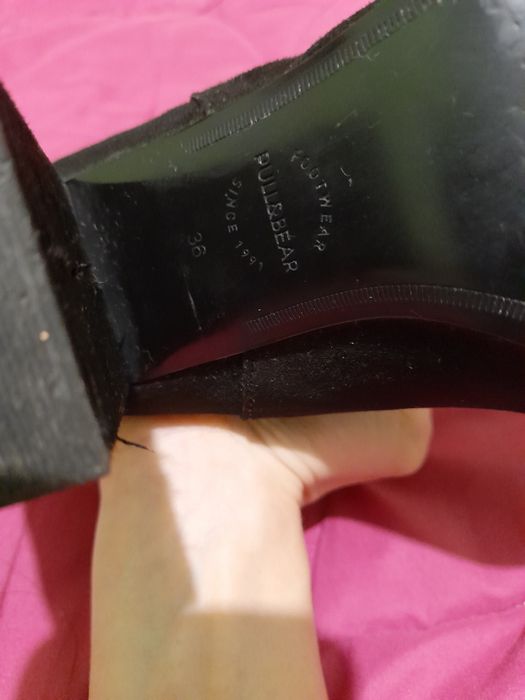 Botim preto, salto alto, tamanho 36