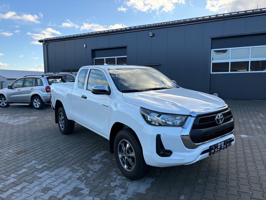 Toyota Hilux 2.4 D DLX ExtraCab, tylko 58 000km