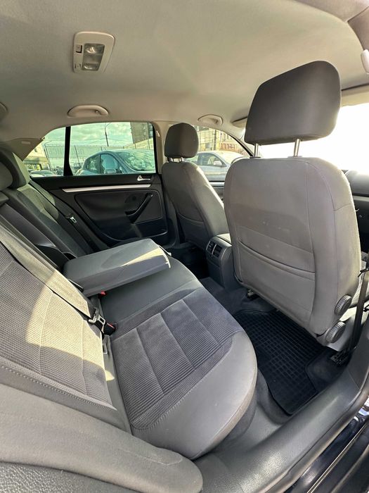 Продам  Volkswagen Jetta 2006 рік можлива розстрочка,кредит,обмін!