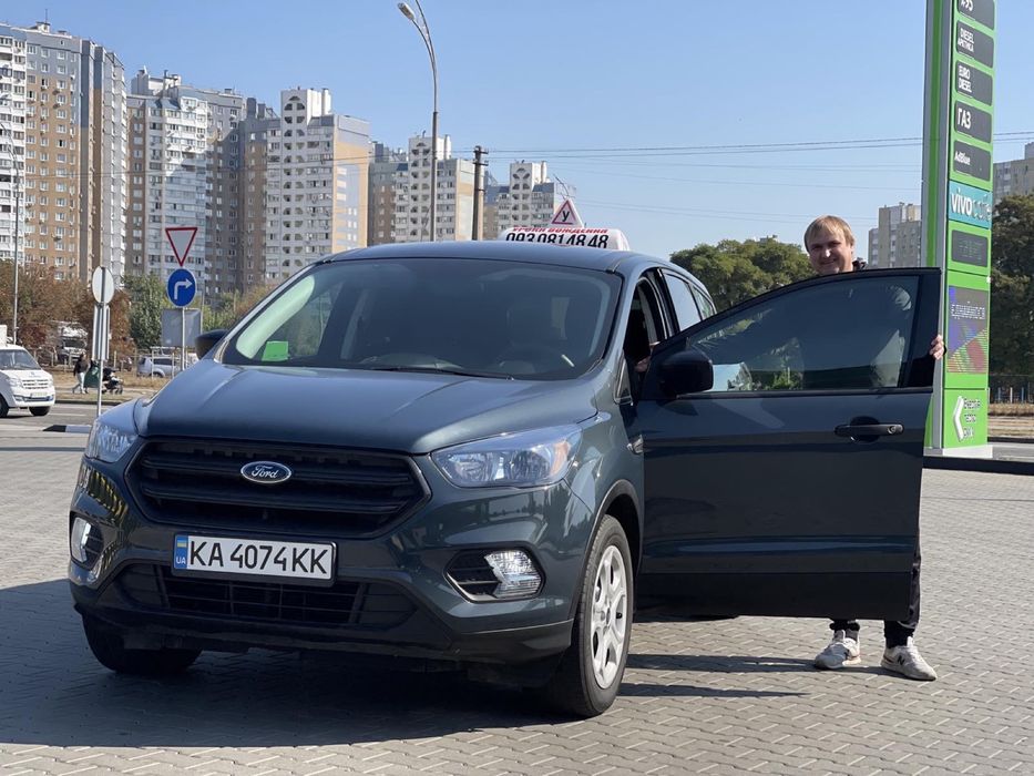 Автоинструктор Киев, частные уроки вождения автомат