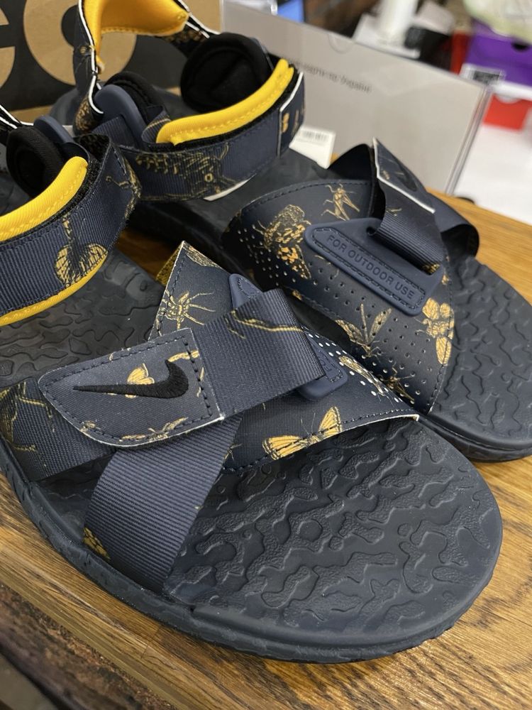Сандалі Nike Agg Air Deschutz + SE