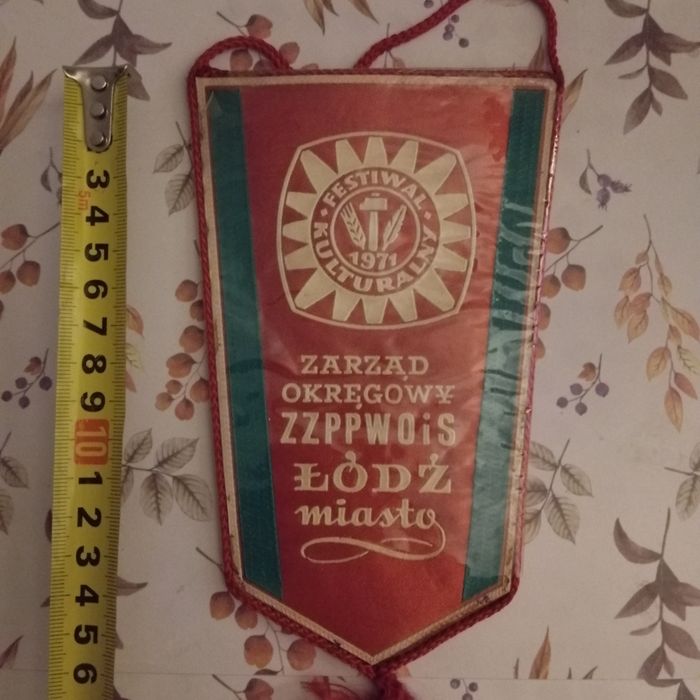 Proporczyk PRL z 1971 ładnie wykonany, stan bdb