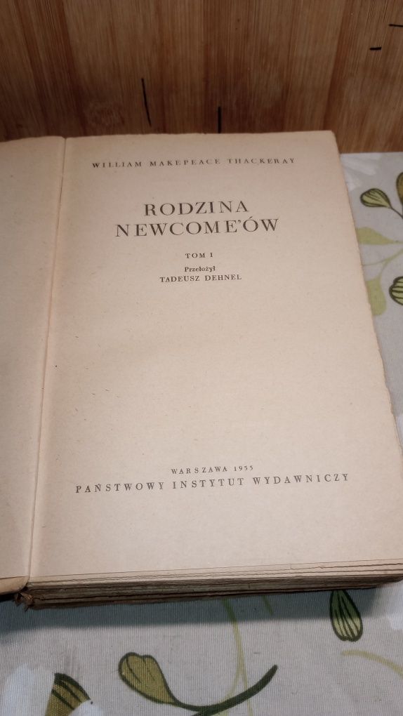 Rodzina Niemcome'ow. William Makepeace Thakeray. Tom 1.