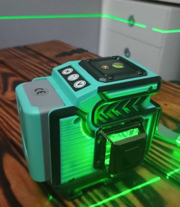 Poziomica laserowa 4d, full zestaw