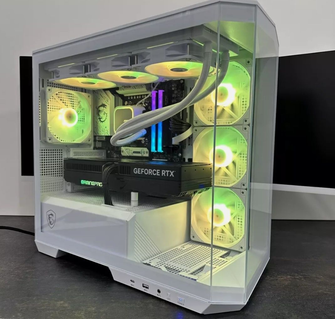 Intel Core i9 14900K RTX 5070 2TB  SSD 32GB DDR5 RAM Z790M
C
CAC_R