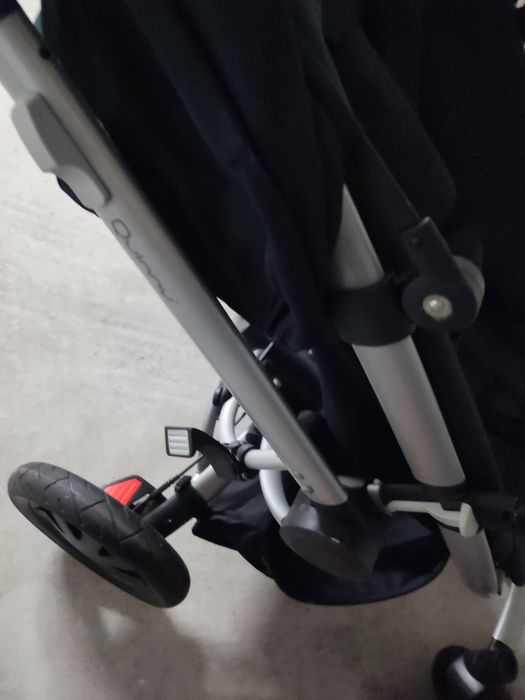 Carrinho de passeio quinny