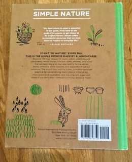 Simple Nature Alian Ducasse ; książka w wersji angielskiej