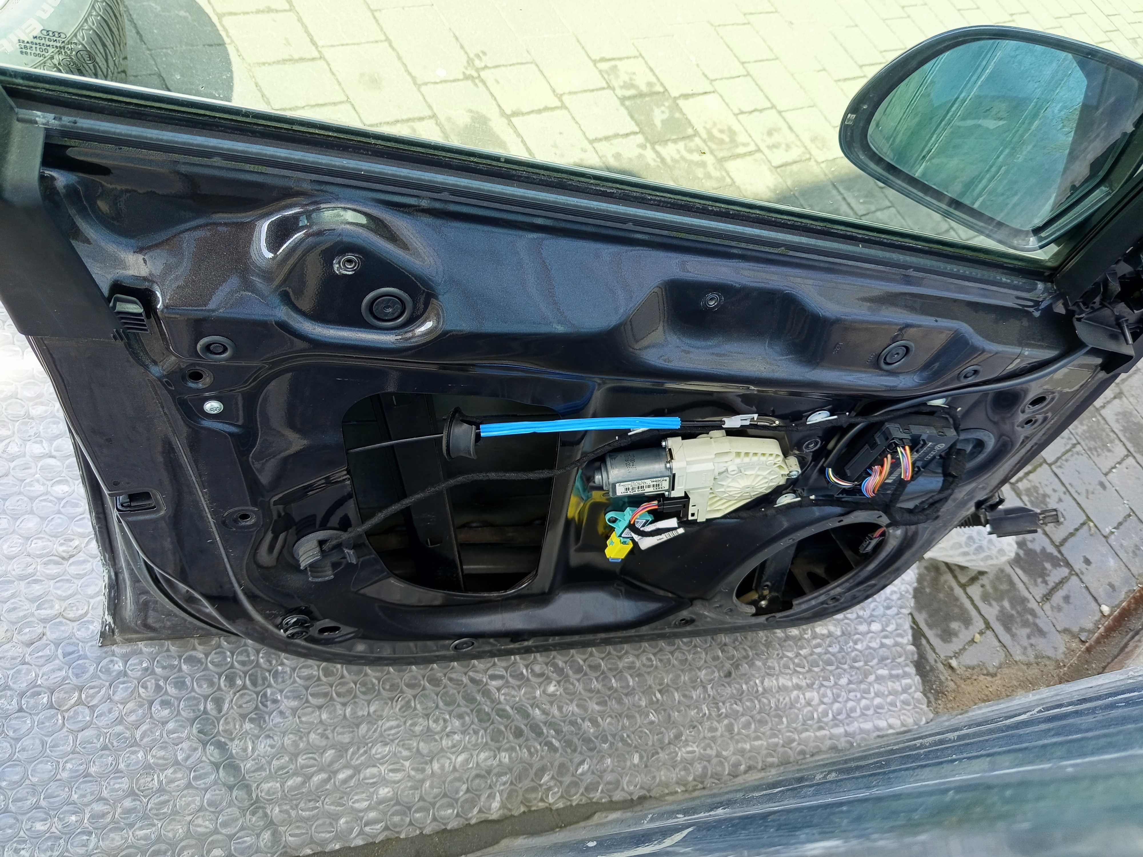 Drzwi Lewe Przód Przednie AUDI A4 B8 lakier LZ7L