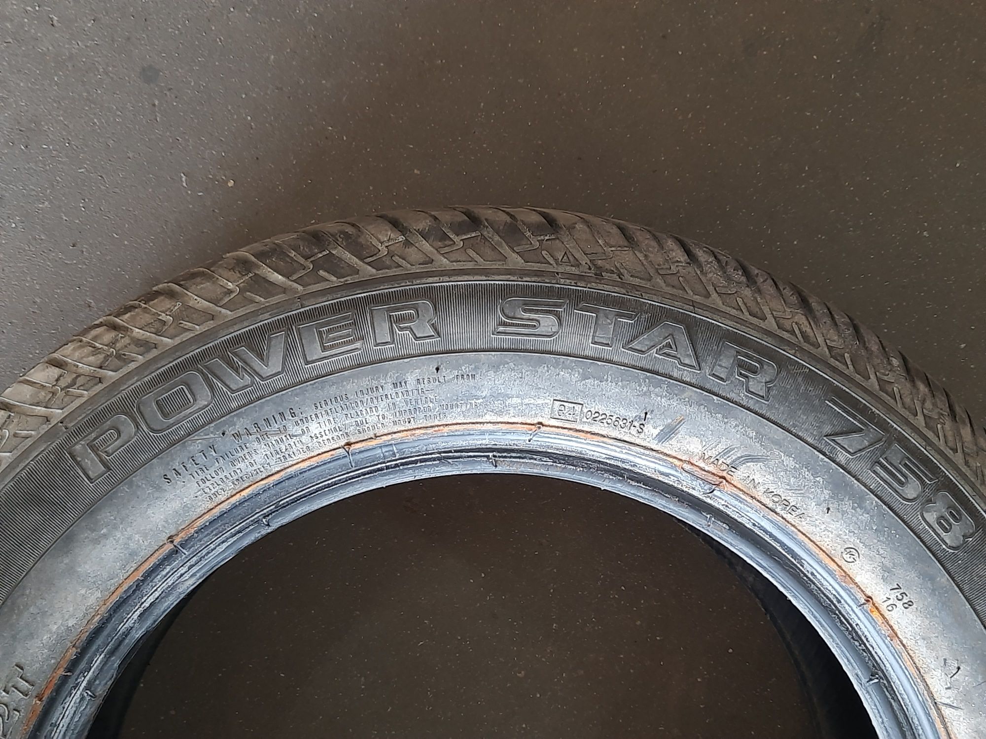 Opona 175/65R14 82T Kumho Power Star 758