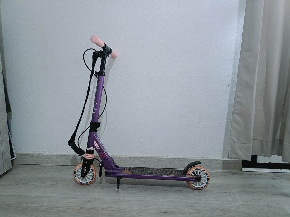 Trotinete menina lilás