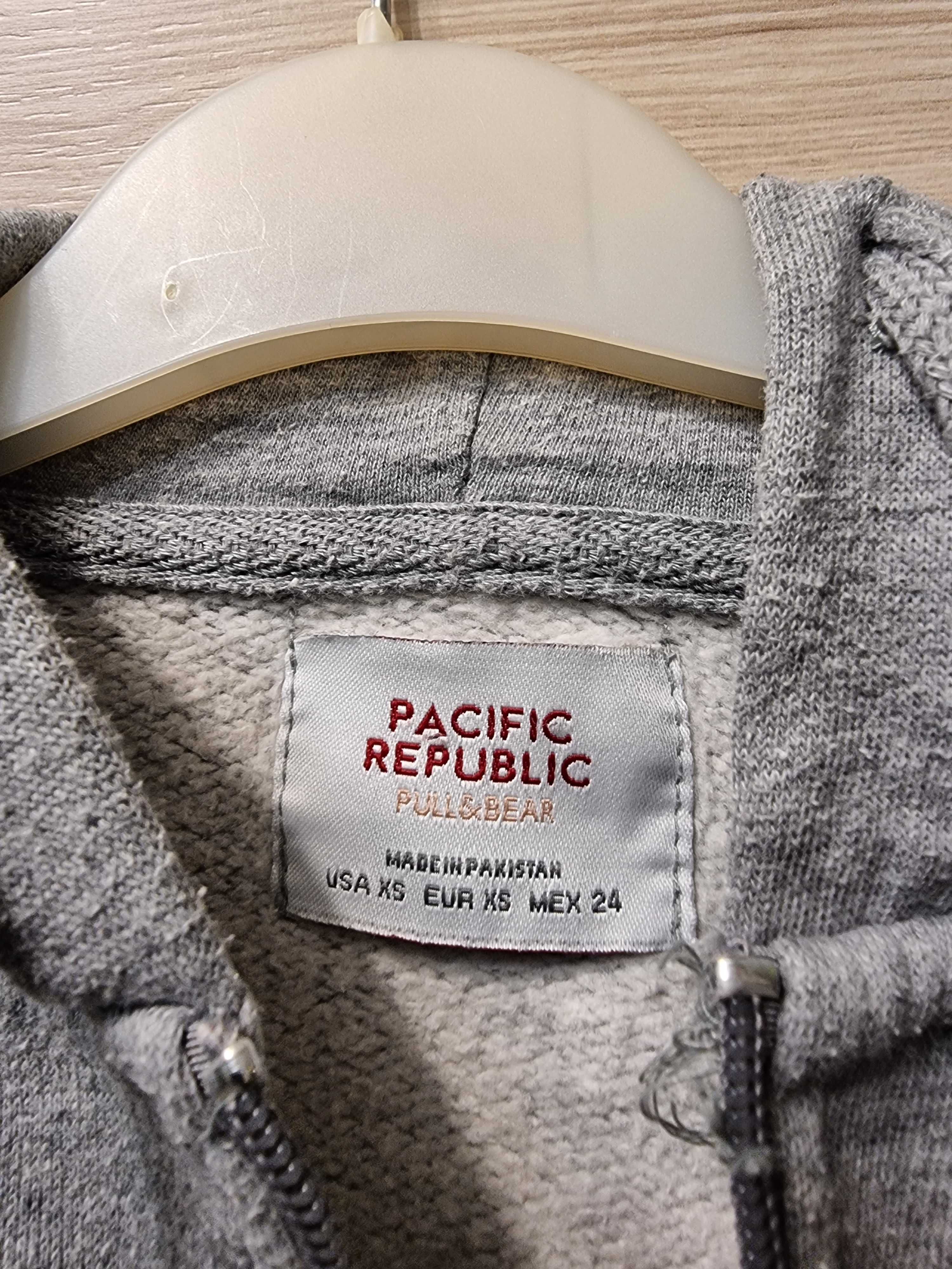 Używana,damska bluza z kapturem firmu Pull&Bear-Pacifik Republic