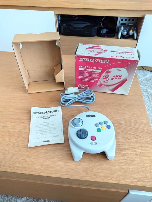 Sega Saturn 3D Controller (modelo: HSS-0137 )
